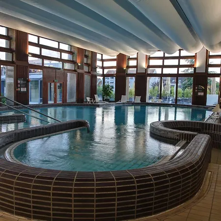 Grand Et Centre Thermal D'yverdon-les-bains Szálloda