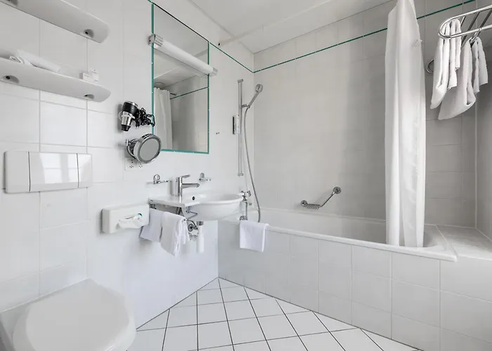 Grand Et Centre Thermal D'yverdon-les-bains Hotel 4*