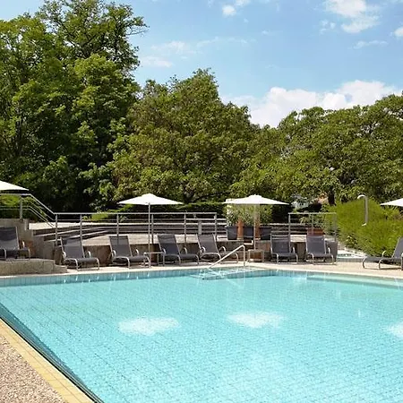 ホテル Grand Et Centre Thermal D'yverdon-les-bains イヴェルドン・レ・バン