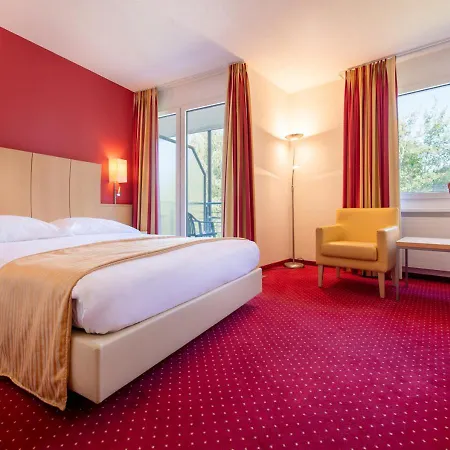 ホテル Grand Et Centre Thermal D'yverdon-les-bains イヴェルドン・レ・バン