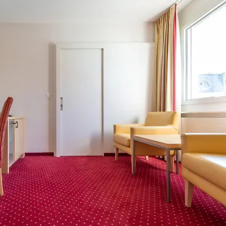 ホテル Grand Et Centre Thermal D'yverdon-les-bains 4*